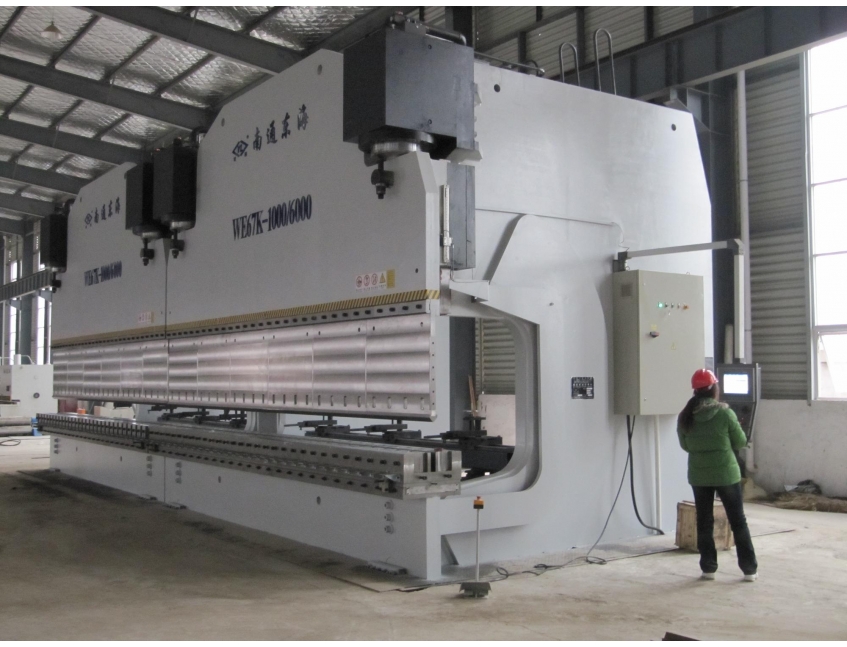 2xWE67K-1000/6000 CNC Press Brake in Tandem